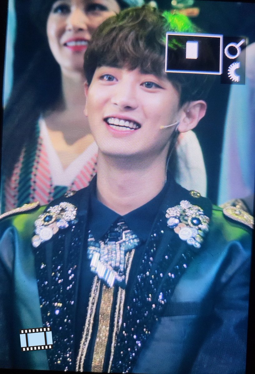 mmscykr's tweet photo. 아 올리다 잠든건가
대왕리본 큐트 찬열 영업합니다😘
#찬열 #CHANYEOL https://t.co/zSP1m6Wkhu
