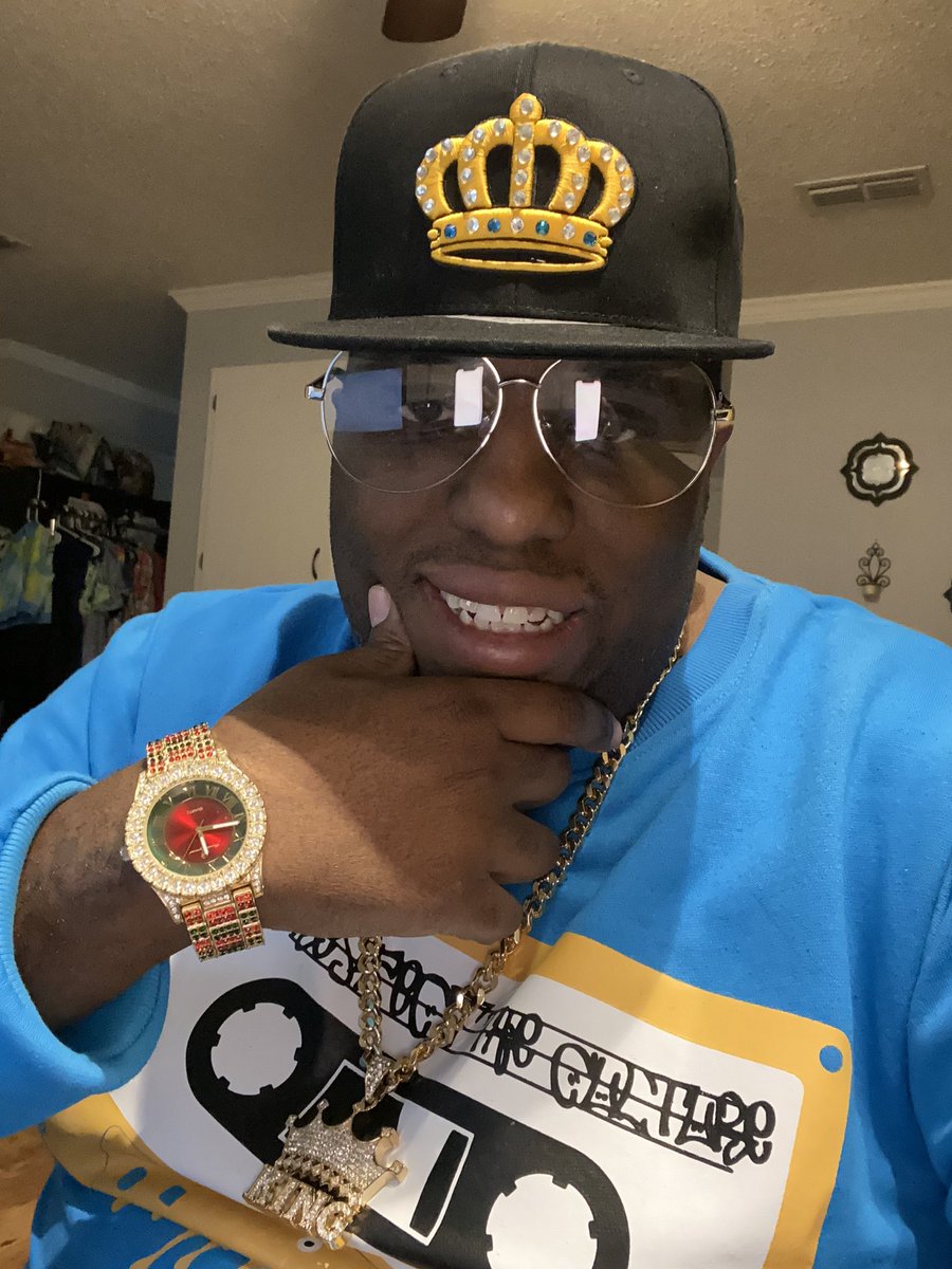 BoydAutism's tweet photo. When I think of how this year  has been for me the good the storms the overcoming the conquering the blessings what I realize is my hustle and legacy building is never for me it’s always for the empire I leave behind, now as 2022 is close I focus on being a autism activist https://t.co/NQzhQjhUKV