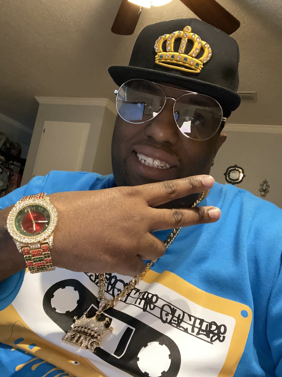 BoydAutism's tweet photo. When I think of how this year  has been for me the good the storms the overcoming the conquering the blessings what I realize is my hustle and legacy building is never for me it’s always for the empire I leave behind, now as 2022 is close I focus on being a autism activist https://t.co/NQzhQjhUKV