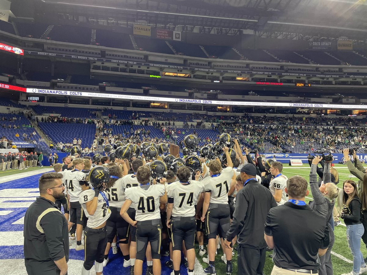 MtVernonHS's tweet photo. State Champs!!!! https://t.co/xb6VGC5Rc9