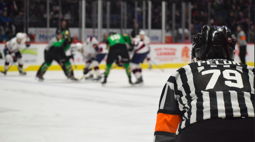 Congratulations to long-time <a href="/TheWHL/">Western Hockey League</a> referee Trevor Peluk on officiating his final career game tonight in Brandon! 

Thank you for all you've done, and enjoy retirement! 

#bdnmb #whl