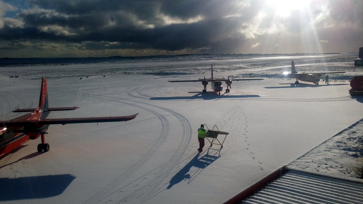 fk_inPyongyang's tweet photo. Winter Morning in 2015
@BrittenNorman
#brittenormanislander
#Airport
#winter
#figas
#aviation
#aviationlovers
#aviationphotography
#islanderaircraft
#falklandislands
#Falklands
#snow https://t.co/pcTVtYCMTY