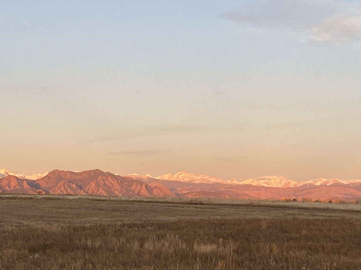 K2Runs's tweet photo. Seen on my run.

#runchat #running #runners #run #RAWAroundtheWorld #Colorado  #OptOutside #sunrise #coolsigns https://t.co/kxszu4U0Xf