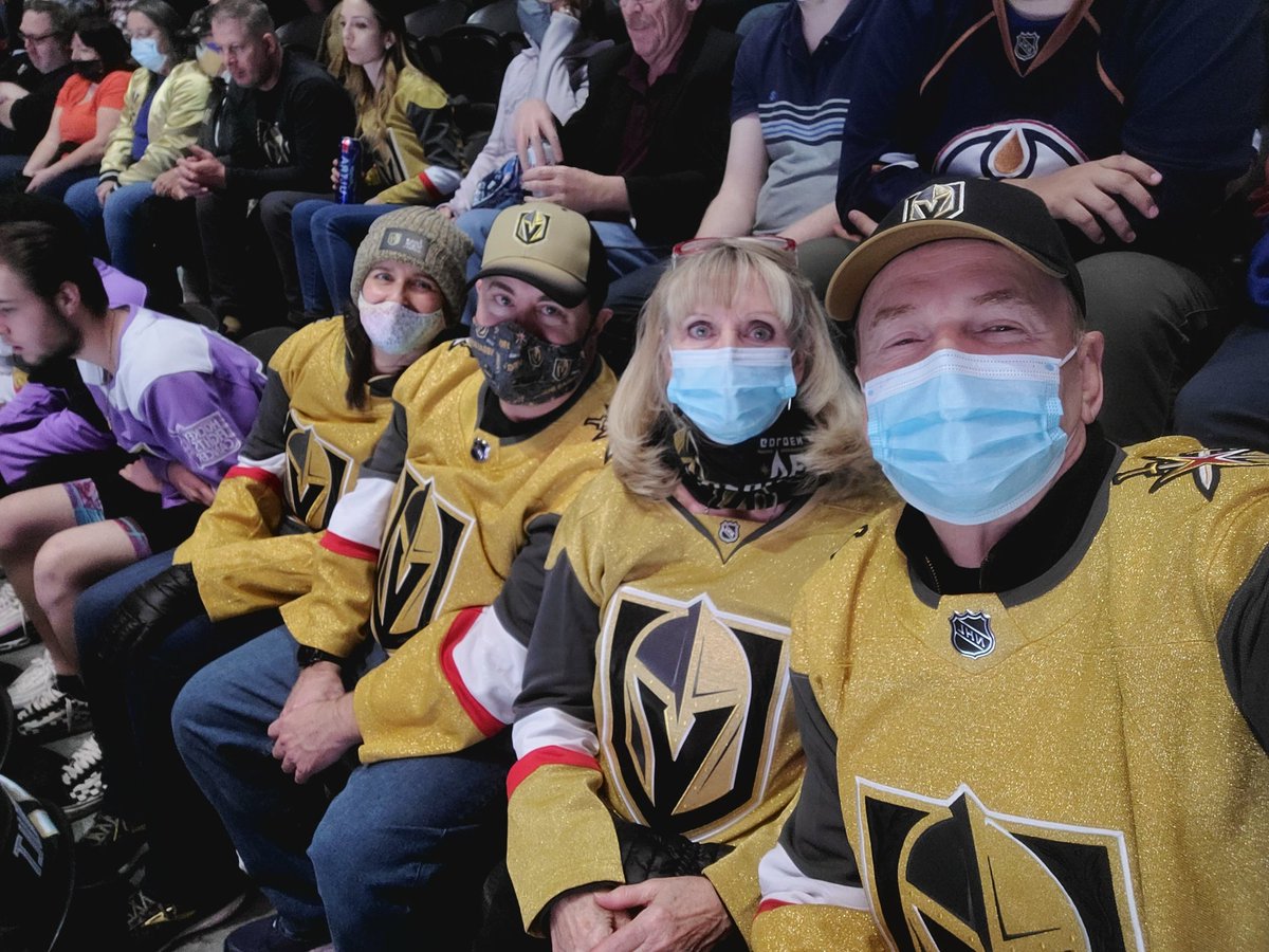PirateFest_LV's tweet photo. Rocking new GOLD jerseys!!! GO KNIGHTS GO!! #VEGASSTRONG
#VEGASBORN https://t.co/IzoRKc7d55