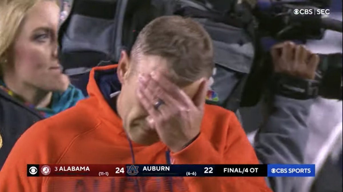 Connor_DelPrete's tweet image. CBS cameras were so, so mean tonight