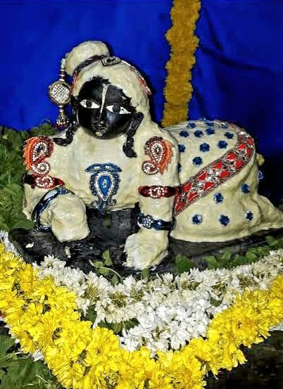 AnuSatheesh5's tweet photo. Navaneetha Krishna Temple
Doddamallur
Navaneetha Krishna Temple is situated at Doddamallur in Karnataka, is also called Ambegalu Navaneetha Krishna. This is only Temple where Krishna is seen in a crawling position with butter (Navaneetha) in his hand.
@LostTemple7 https://t.co/3hgpWwQD2P
