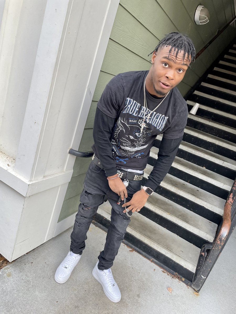 IamJavon1's tweet photo. Flexin So Hard π° I Might Pull A Muscle πͺπ½ , Yeen Down β¬οΈ Wit Da Gang π¦ Den ππ½ Ya !! #FTHCG #GG #LongLiveKwesi π₯·π½πππ https://t.co/oY3rzURbWX