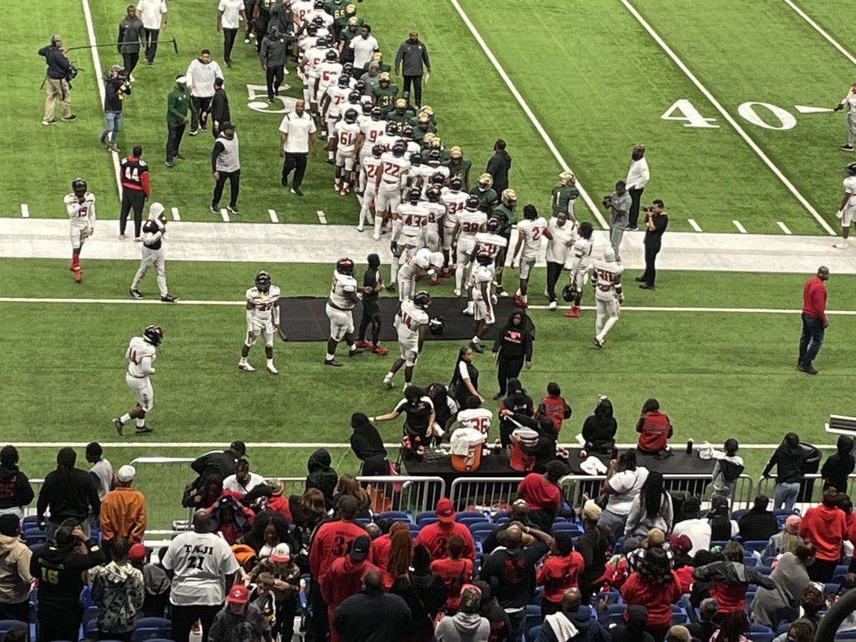 DrBrownEDU's tweet photo. Thanks for an AWESOME season MUSTANGS !  @fb_westfield @whsmustangs  We are so Proud of YOU!! 🏈@SpringISD #SpringPride #WeAreSpring https://t.co/DiNCcJ1yRn