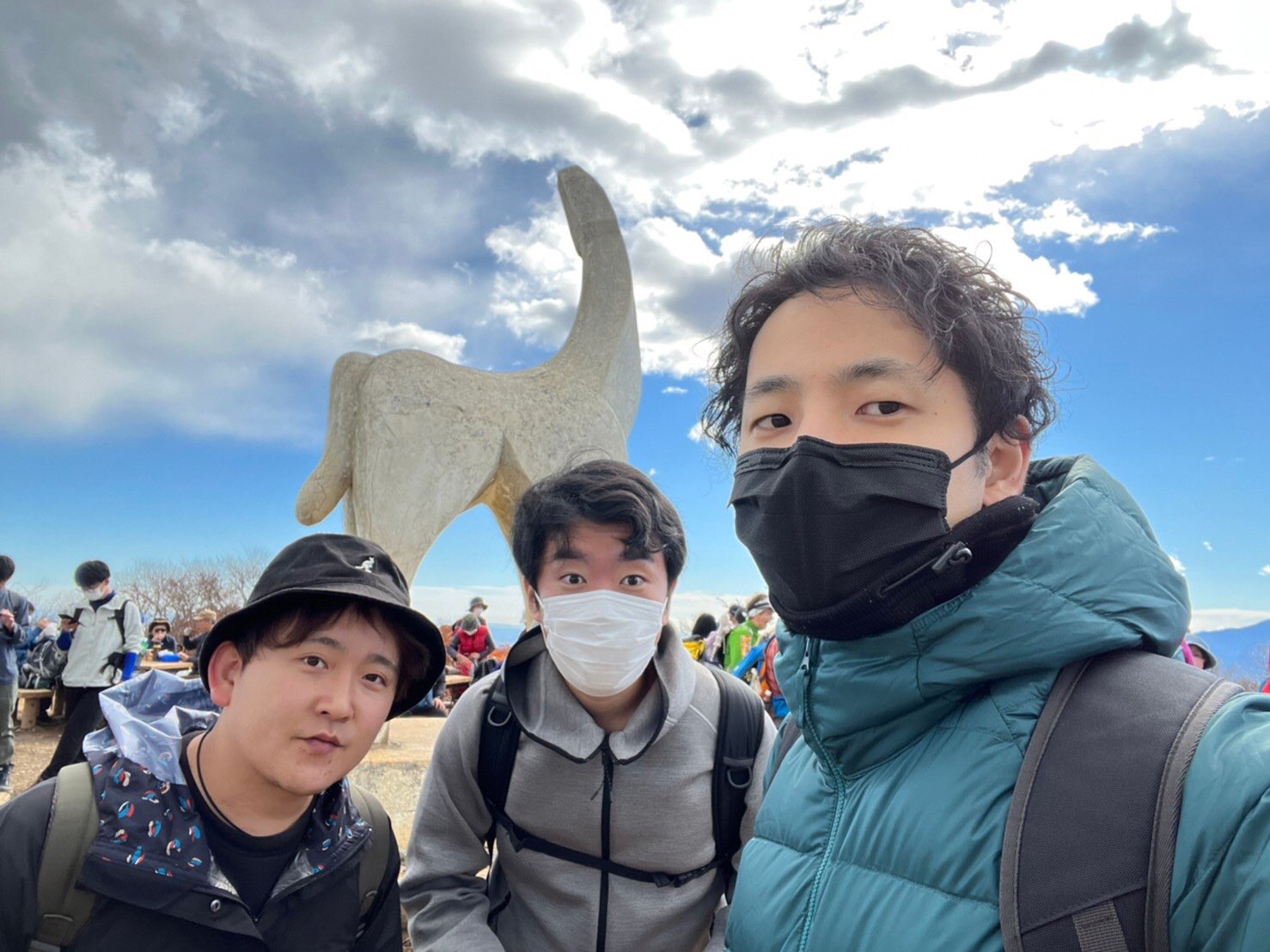 木村雄太 Yuta Kimura 陣馬山 景信山 小仏城山 高尾山を縦走しました 距離は計17キロほど 景信山でのおでんが沁みました 天気も良く 遠くに富士山が見えました T Co Ztu0tcndbg Twitter