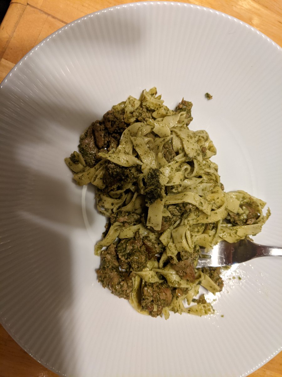 EverlastinSmoke's tweet photo. Tagliatelle al pesto https://t.co/qRbsihrFJS