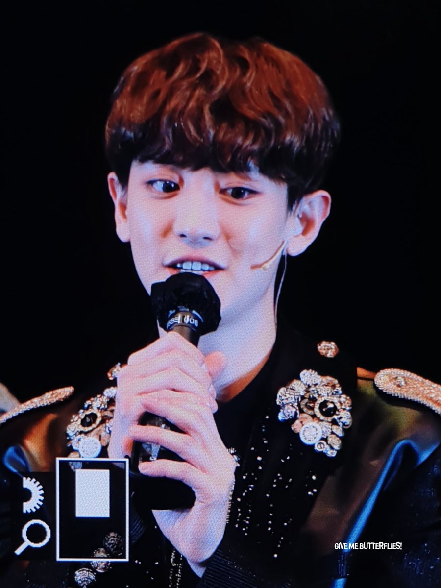 giveme_cy's tweet photo. 211127 메이사의 노래 밤 #찬열

꿈 깨지말앗스면......... 끝나지 않기를.......... https://t.co/4NpPiU77HB