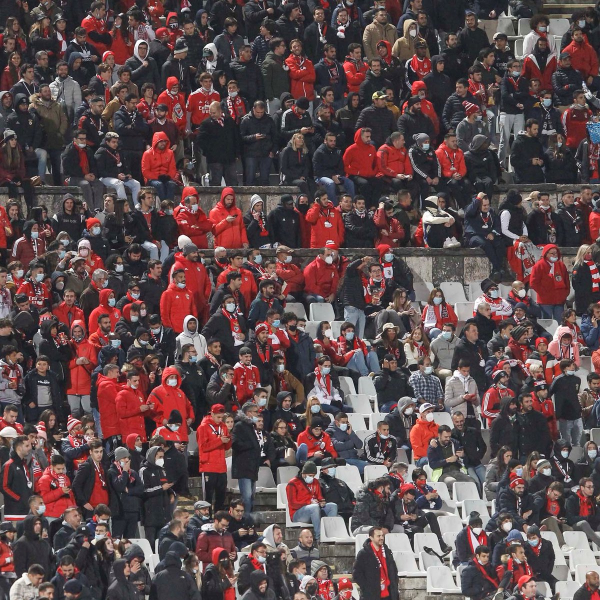 SLBenfica's tweet photo. 🙏 Obrigado pelo apoio #SejaOndeFor.
#BFSSLB #LigaPortugalbwin #EPluribusUnum https://t.co/4tLuEpHhb9