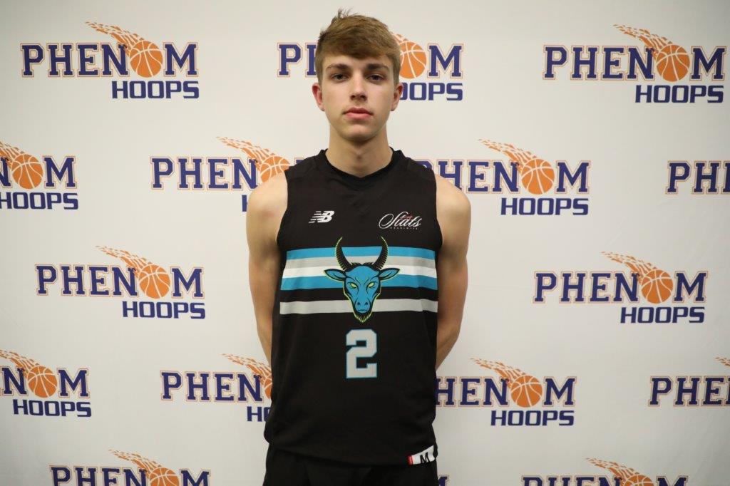 POBScout's tweet photo. 2022 Joel Baucom @CombineNTGoats comes in off the bench and scores a big 5 quick points to give Combine back the lead. Love how he steps up and understands what is needed from him with this team. @CHoopsChallenge #CHC12 #PhenomHoops https://t.co/gy8VgcuFdW