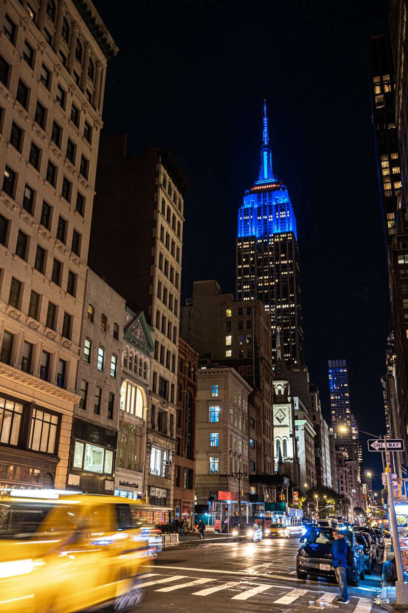 We are proud to light the iconic @EmpireStateBldg blue today in celebration of the 12th annual #SmallBizSat Let’s go #ShopSmall today and all holiday season long.