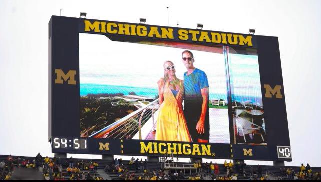 ParisHilton's tweet photo. Supporting my new hubby and his mom @UMich alumn Sher Bear! 🥰 Congratulations @UMichFootball! 🥳 Big win! 🙌 #GoBlue 💙🏈 Thanks @djskee! 🎧🔥 https://t.co/I5BBdvAagC