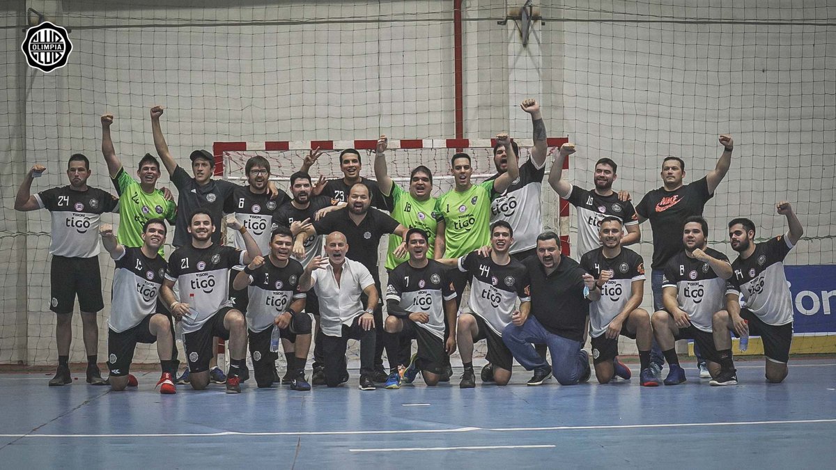 elClubOlimpia's tweet photo. ¡Olimpia Handball, CAMPEÓN INDISCUTIDO del Torneo Metropolitano Categoría Primera!

¡Salud, Rey de Copas! 🎖🌟

#AyudáAlOlimpia
#HaceteHinchaOficial ⚪⚫⚪ https://t.co/ldEh2owYE9