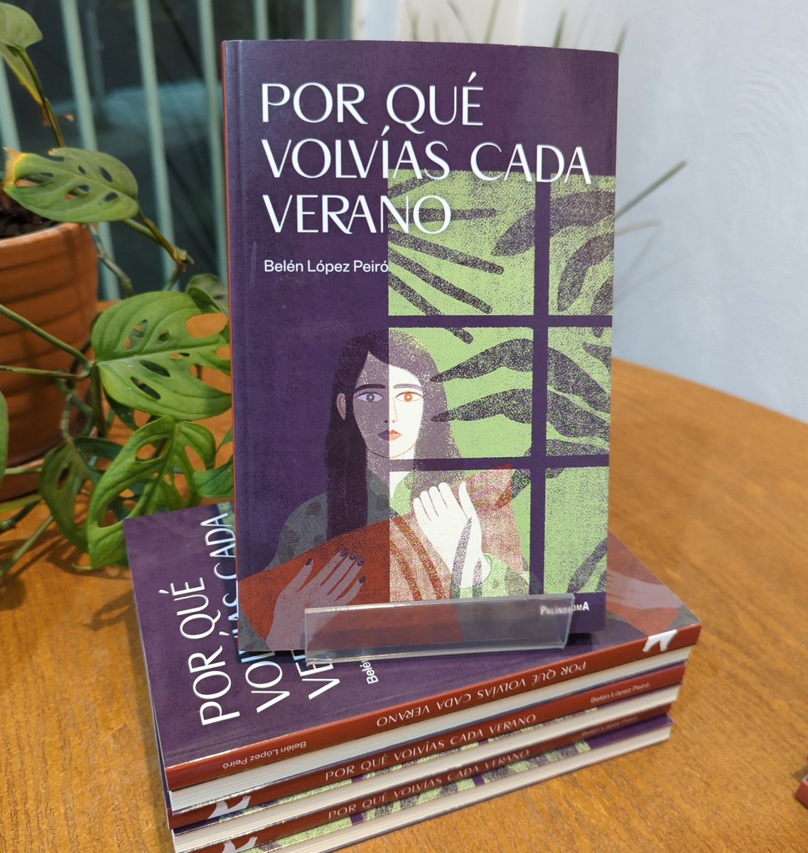 UtopiaLibrosGDL's tweet photo. Estamos listos para la presentación de «Por qué volvías cada verano» de @_palindroma_ 
¡Todo invitadxs! ✨🤓 https://t.co/Rjqfs2UEeL