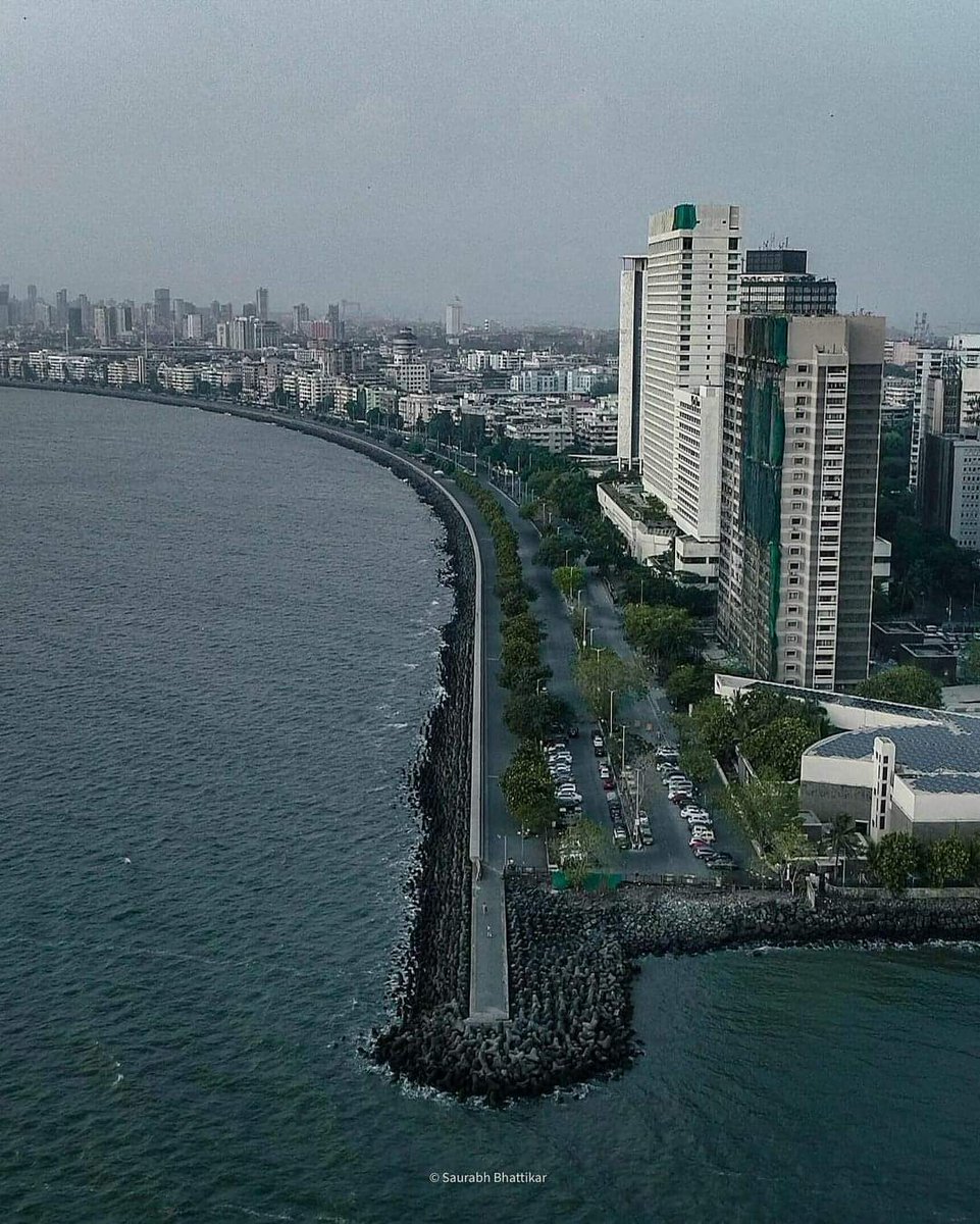 imransolanki313's tweet photo. Marine Drive, Mumbai's iconic curved coastal boulevard ♥️✨ #goodmorning https://t.co/piVRwWOiUP