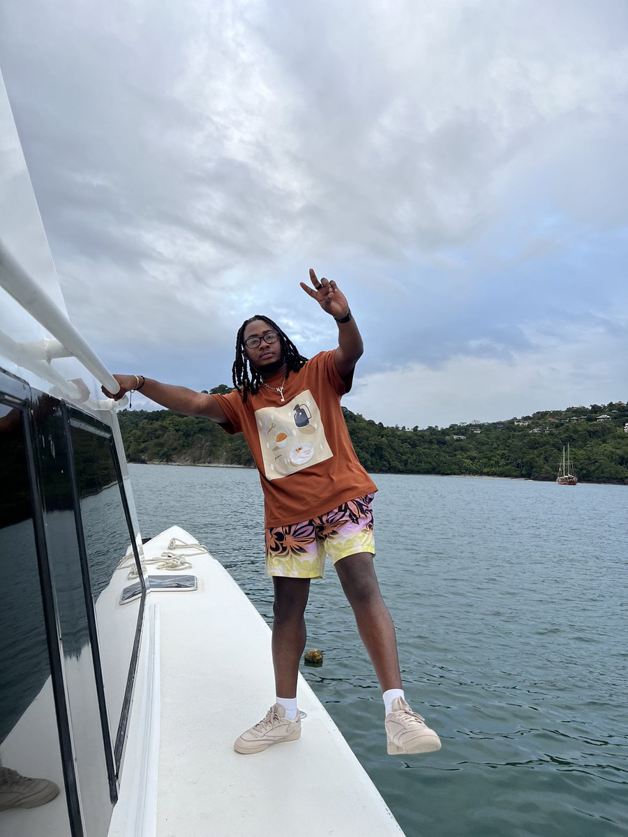 Malibujay1's tweet photo. Decided To Let The Vision Speak https://t.co/Wg08UQ5d3w