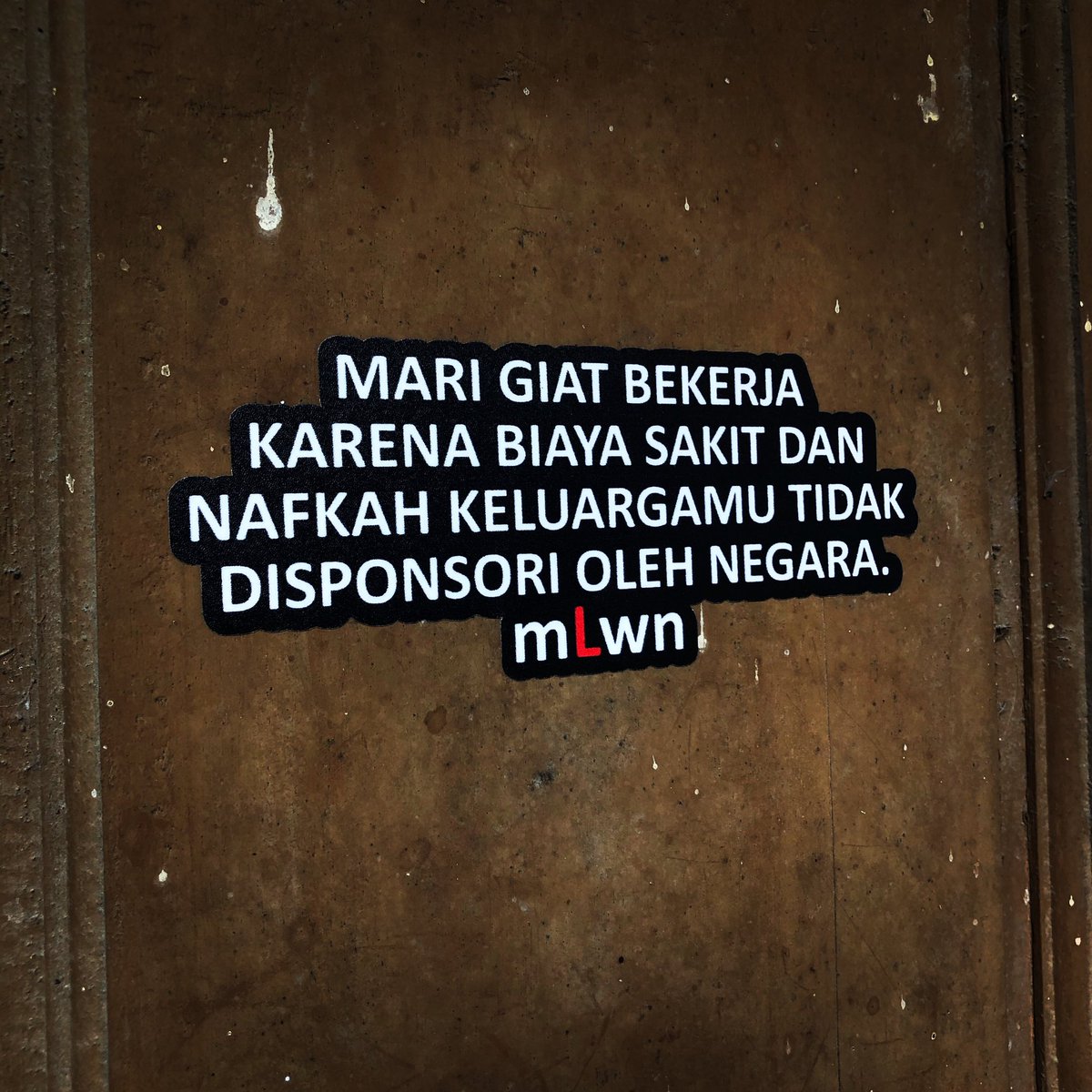 mLwnAdalahKunci's tweet photo. kerja. keluarga. negara. https://t.co/meoMS4vMzt