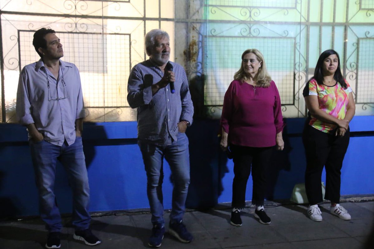 claudioaferreno's tweet photo. Participamos junto a
@MaiaDaer , @FerGilLozano y los dirigentes universitarios, 
@laucurra y Cristian Bay del @MUNAP_OFICIAL de la inauguración del Centro Cultural, Social y Político "22 de noviembre de 1949" en Parque Patricios. https://t.co/b3rSbXtVZ6