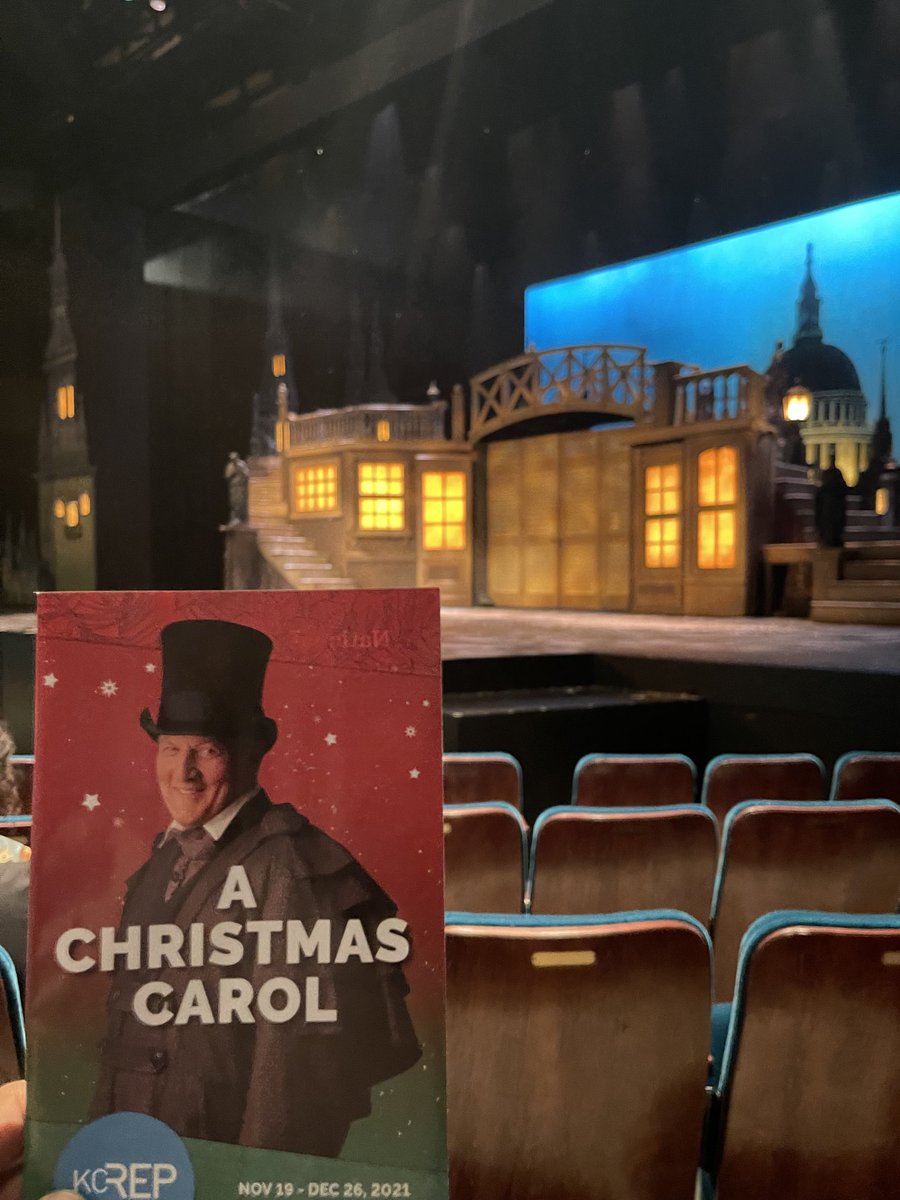 Goodmusic93's tweet photo. Break a leg Cris!!! Show #6 of 25 up tonight!  This is Good Music! LET’S GO!!!! ⁦@LeeCriston⁩ ⁦@KCRep⁩ https://t.co/TU8iG0dKCo