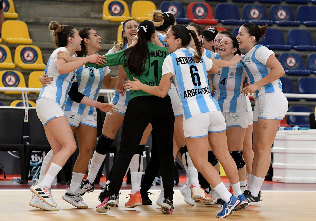 KamikazesBH's tweet photo. ¡VAMOS LA GARRITA FINALISTA 🇦🇷🥳! https://t.co/3vHPuGfVwZ