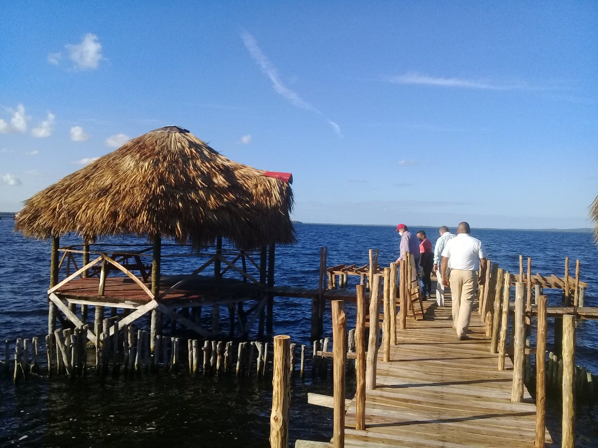 MagdalenaMato's tweet photo. Se realiza chequeo de la reparación del Pescado Frito, con la presencia del Gobernador y las autoridades del territorio 
#Cuba 
#CubaVive https://t.co/QNbmBrdQHs