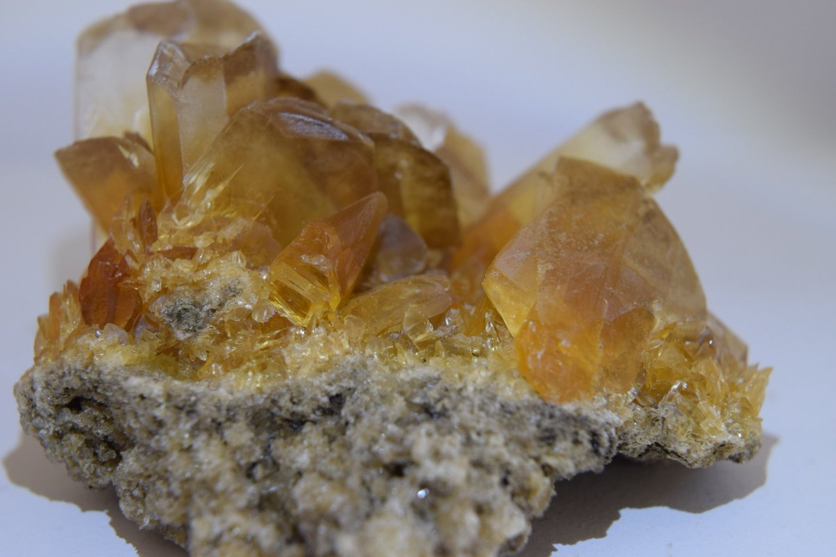NineBall1123's tweet photo. ゴールデンセレナイト
Gypsum Bar.Selenite
Salinas de Otuma, Pisco Province, Ica Dept, Peru
#鉱物 https://t.co/9jbqrnKPwC