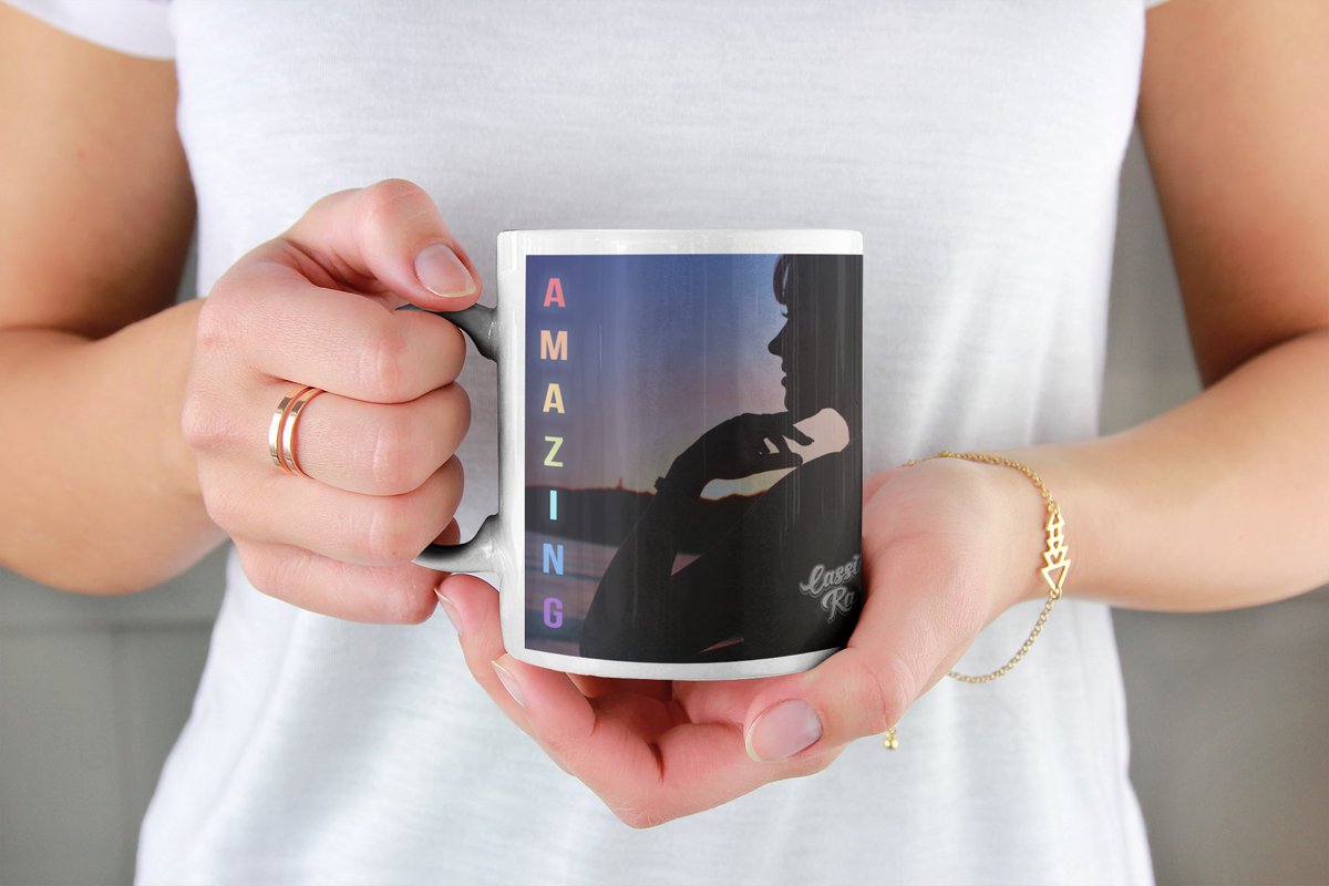 thecassidyrae's tweet photo. Cheers to us! You can raise your matching mug &amp; coaster with me now!
Available now on my website
https://t.co/FoKy9vLhEt
🙌🏻☕️❤️☕️🙌🏻
Ps - first ten orders receive a FREE Amazing Band 🌈
#cheersyall #amazing #doseofyou #meanttobe #teagoals 
Perfect for @T2TeaOfficial https://t.co/TXo7T3b8Ih