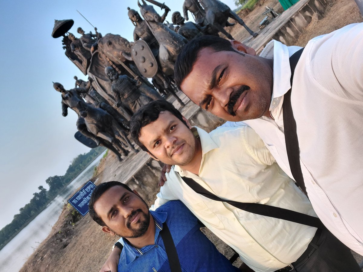 dadofbonhisha's tweet photo. @AMtouristerIN #TravelForFun
I love bachelor travel with Friends &amp; Colleagues. 
@AMtouristerIN
@Som_TheBongGuy @JuiDutta08 @Coolboy0033 @Khushianand16 @reenag00091 @Reena_Rana2015 
@VaishaliMaisur2 @vaishalipatel23 
@I_Just_Perfect1 @Sassy_k81 https://t.co/pNVi7uAMb5