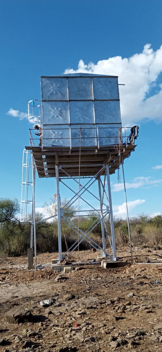 Locham_David's tweet photo. KDRDIP Turkana : 52 water 💧projects under the water sub component, funded by @WorldBankKenya through the #KDRDIP will help communities in Turkana West Sub county have access to clean water. This is supported by #KDRDIP to benefit refugees and host communities in the sub county. https://t.co/NkCjAhQVi7