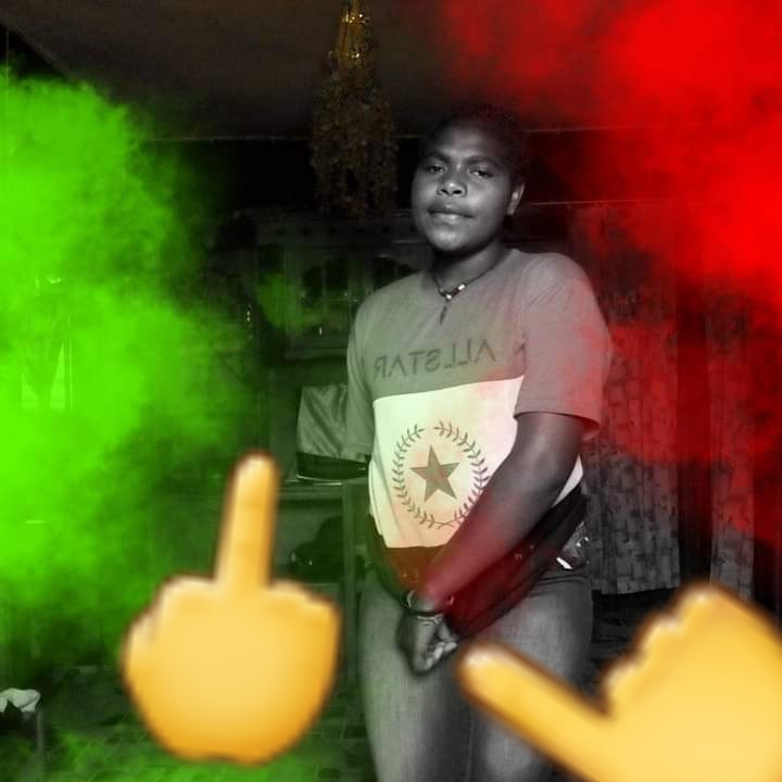 Ballyem1's tweet photo. Dapat di grup menseger... Cewe Wamena yg sa kenal. https://t.co/zWrgVfJ1NO
