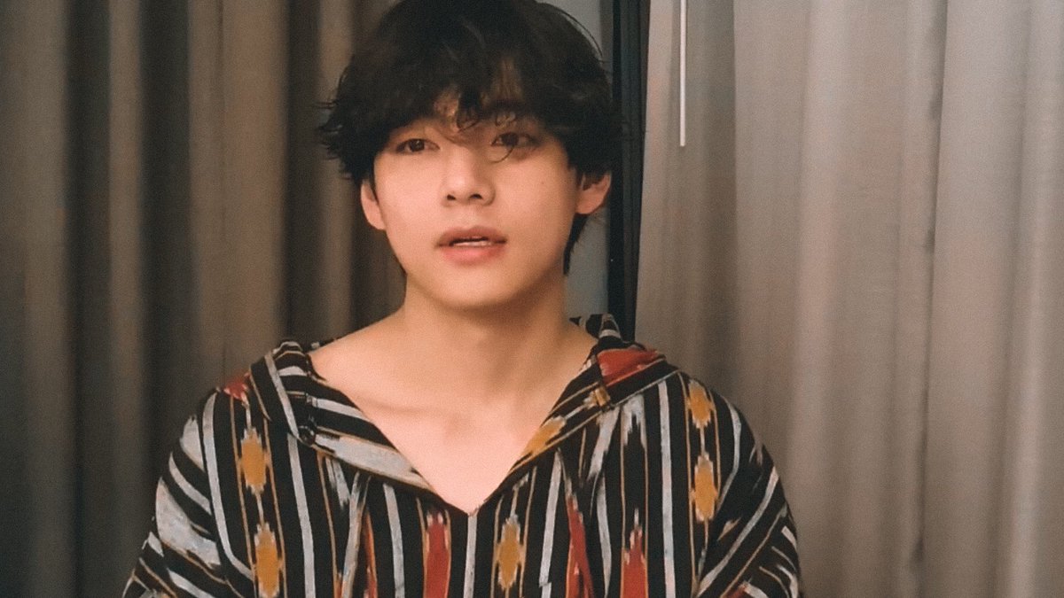 taeteland's tweet photo. KIM TAEHYUNG IS HERE https://t.co/igxCntgdLs