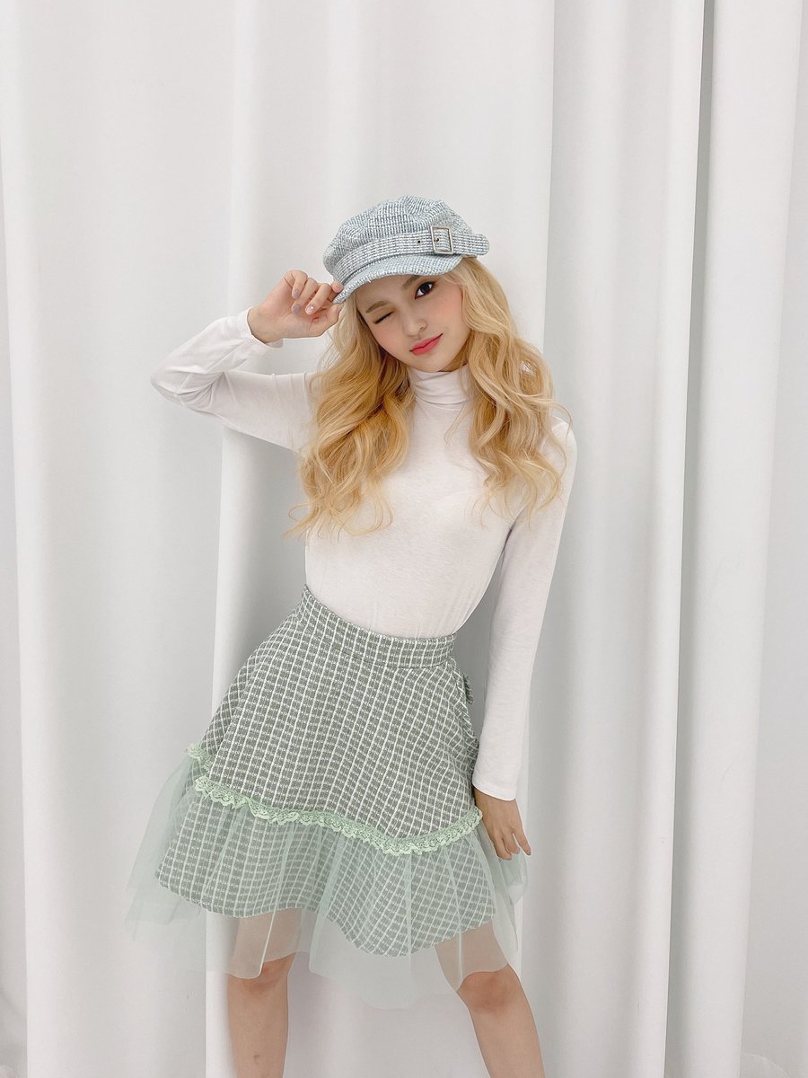choyeon looks so pretty in this outfits 🤍

#bugAboo #버가부