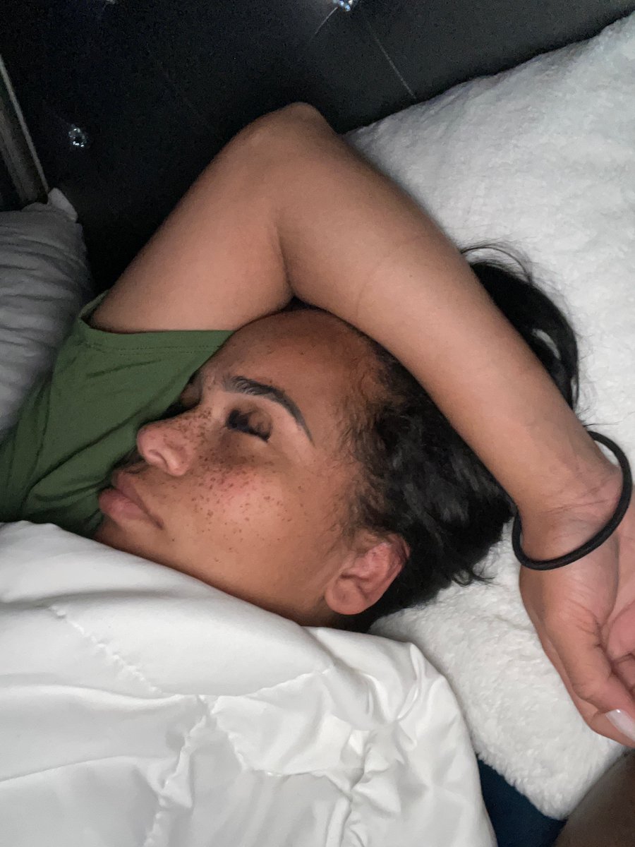 ochocinco's tweet photo. How you still beautiful while farting in ya sleep 😍 https://t.co/GCoIPZvEoQ