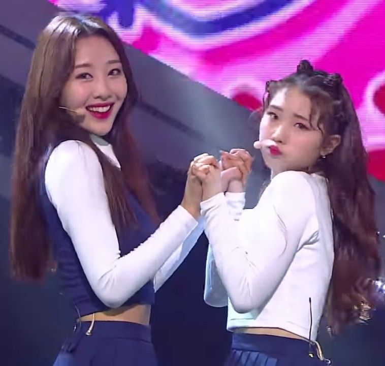iPatYeojin's tweet photo. #4YearsWithYves ♡ https://t.co/0Y4k4ImkuF