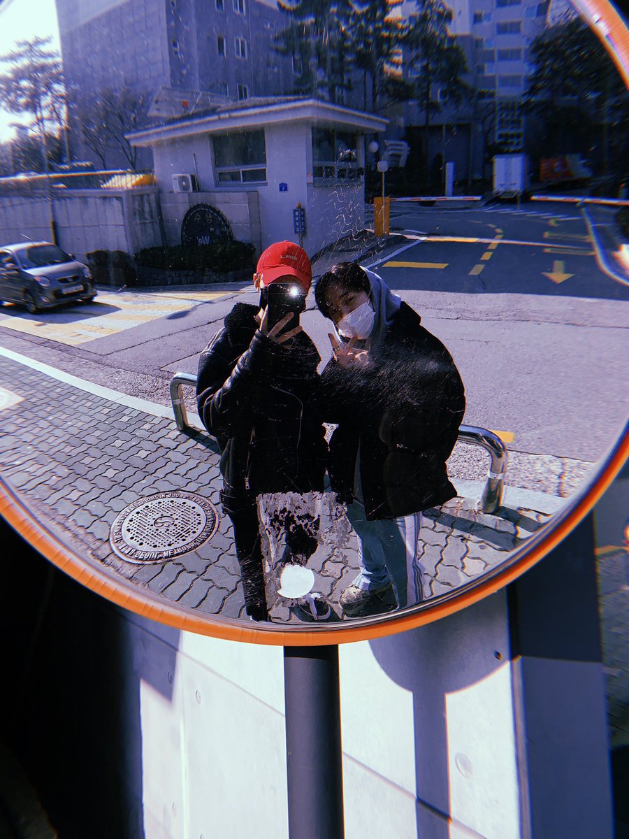 DOYLOOKS's tweet photo. It’s always them❤️ https://t.co/TqZuTuduD9