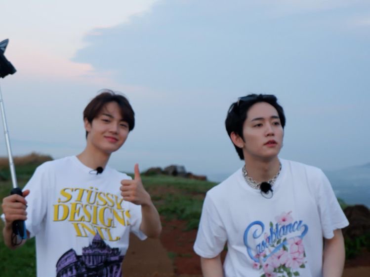 DOYLOOKS's tweet photo. It’s always them❤️ https://t.co/TqZuTuduD9