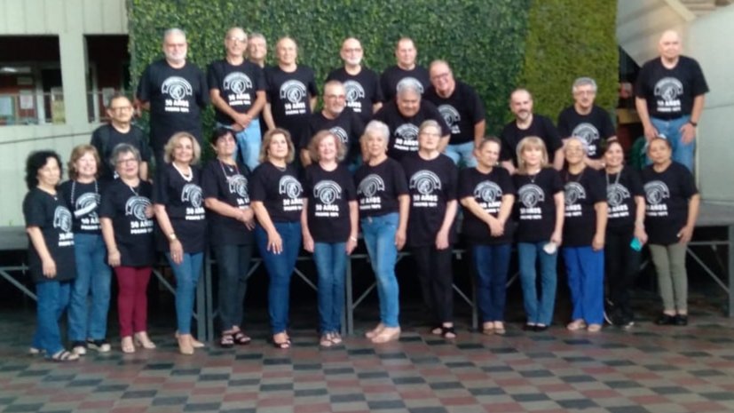 golazotropical1's tweet photo. #50años #Promo71 #DanteAlighieri
Un reencuentro curativo.Volver a vernos despues de 4 décadas con compañeros de la Primaria (caso mio) esla mejor medicacion para cualquier enfermedad.
Volver al Colegio y recorrer sus instalaciones, nos ubica mentalmente en la bella niñez escolar. https://t.co/C8yVtNBdDP