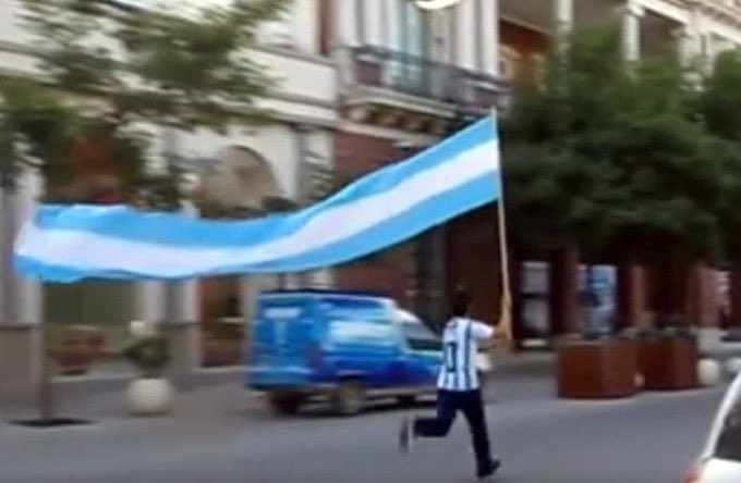 argmerry's tweet photo. ARGENTINAAAA????? https://t.co/fQ62hQPbKT