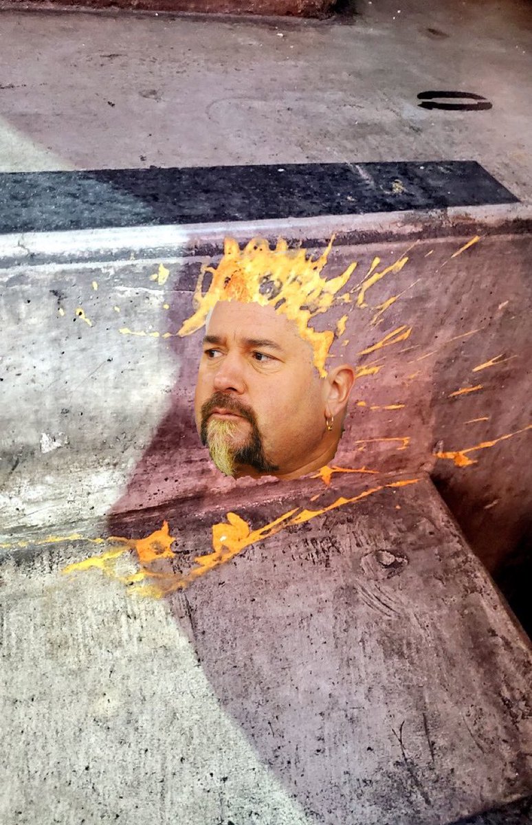 Sergio_LasVegas's tweet photo. @VGKFlamingo I think it’s just an homage to @GuyFieri just look at the resemblance @ChanceNHL @LasVegasLocally @VitalVegas @UNLVHospitality @TMobileArena @HunterFieri #VGK #Vegas #LasVegas #GuyFieri https://t.co/MVvrWY4oIt