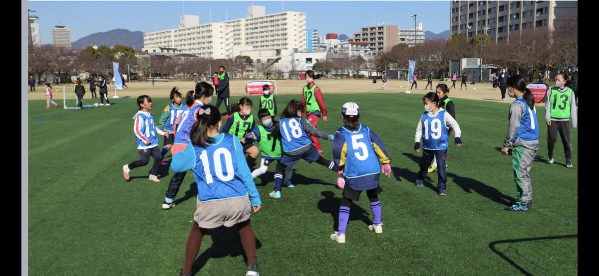team_daikatsu's tweet photo. クイーンズ駅伝でLYUアクションのCMが放映されました👏
スポーツを通じて地域に光をあて、皆様の心を軽くする という思いが詰まっています
またこのツイートをRTしてくれた方に抽選でプレゼントが当たります😆
CMはYouTubeでもご覧頂けます
https://t.co/CmRN4tHVZv
#クイーンズ駅伝
#ダイハツ
#ダイ活 https://t.co/2lLBKXpY6h