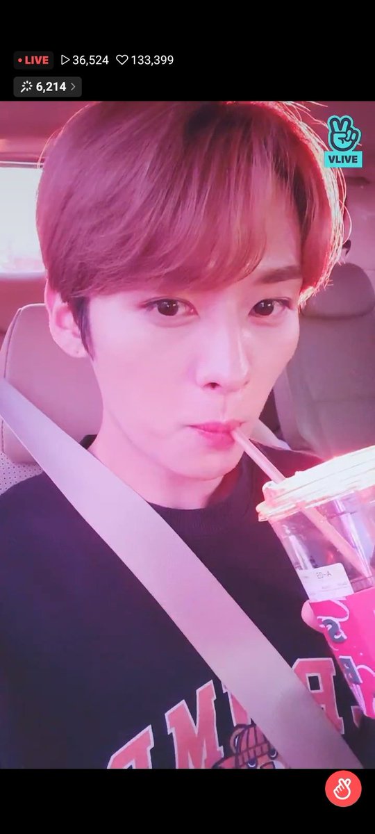 estreikis's tweet photo. I vote #straykids for #MAMAVOTE https://t.co/LbStulljKr