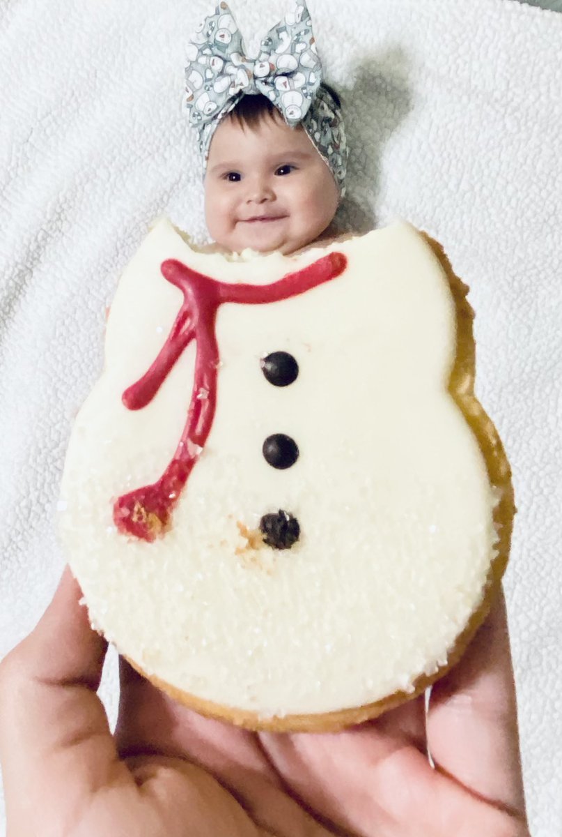 Zach2Serna's tweet photo. The cutest little snowbaby ☃️ https://t.co/Nd4uG1KVzd