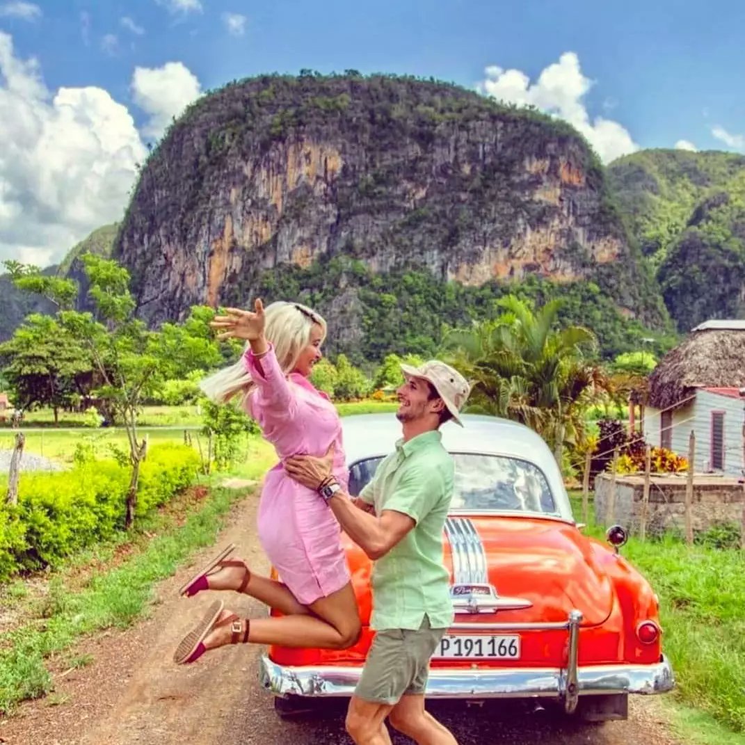 ViajesKronos_'s tweet photo. Excursión a "Viñales en auto clásico"
Salida desde Havana

https://t.co/XjsYimUItK https://t.co/IVrjF3FXoj