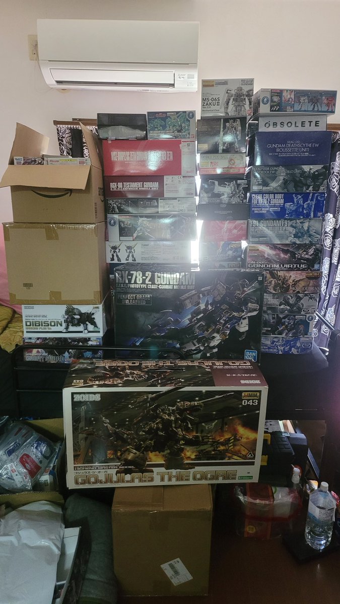 이게 집이냐
건프라숍이냐
알바구합니다