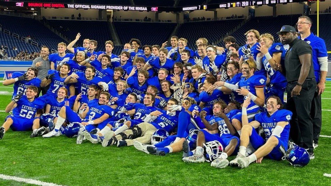 13 On Your Sidelines tweet media