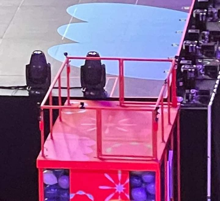 NatyyGalvan's tweet photo. Al parecer los chicos darán un paseo por el estadio,con el carrito😭😭
#BTSCONCERT #BTSPermissionToDanceOnStage #BTS_twt #BTSSoFiStadium https://t.co/6ZmhZLZXoY