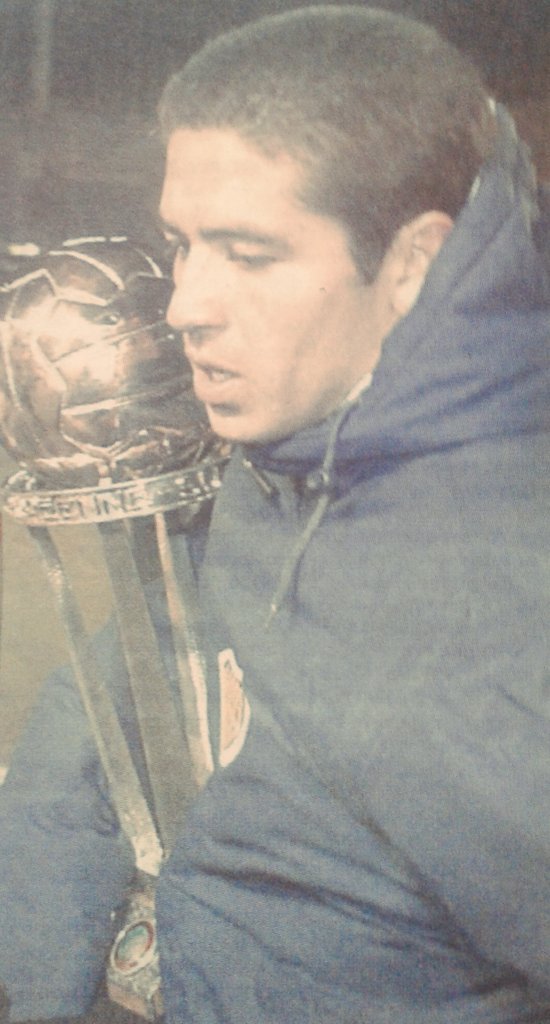 Ivan36228275's tweet photo. A 21 años es tuya Juan es tuya👏🇺🇦💙💛💙 https://t.co/gAnyC2tRQH